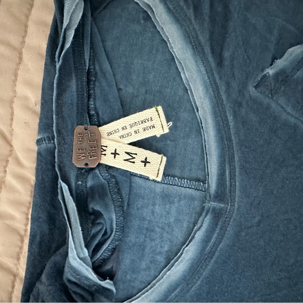 NWT! Free People relaxed fit blue tunic tee oversized medium - Picture 3 of 4